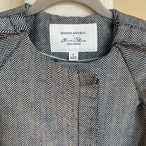 Olivia Palermo Banana Republic Coat. New without tag.